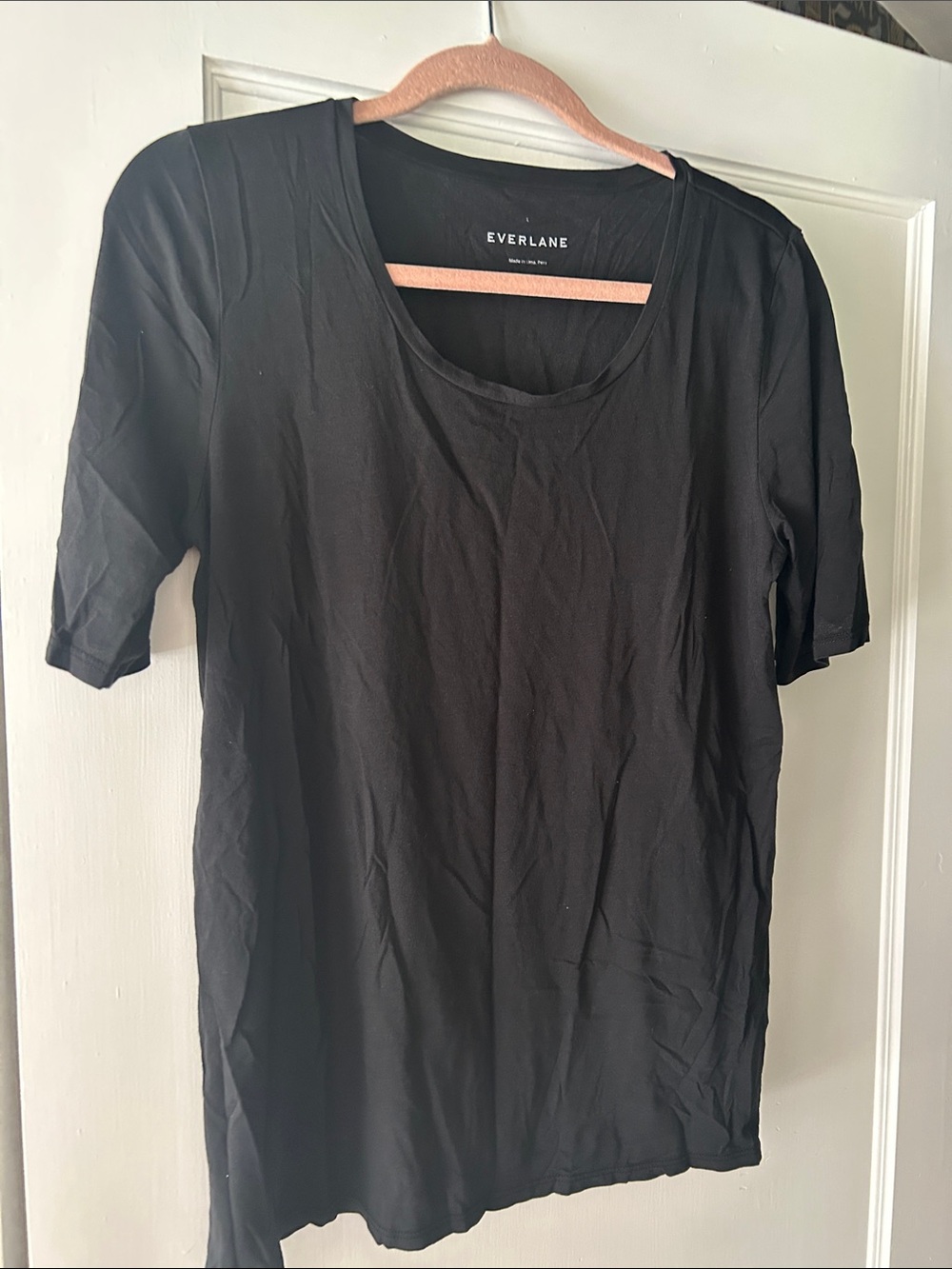 Everlane Black Scoop Neck Short Sleeve Tee